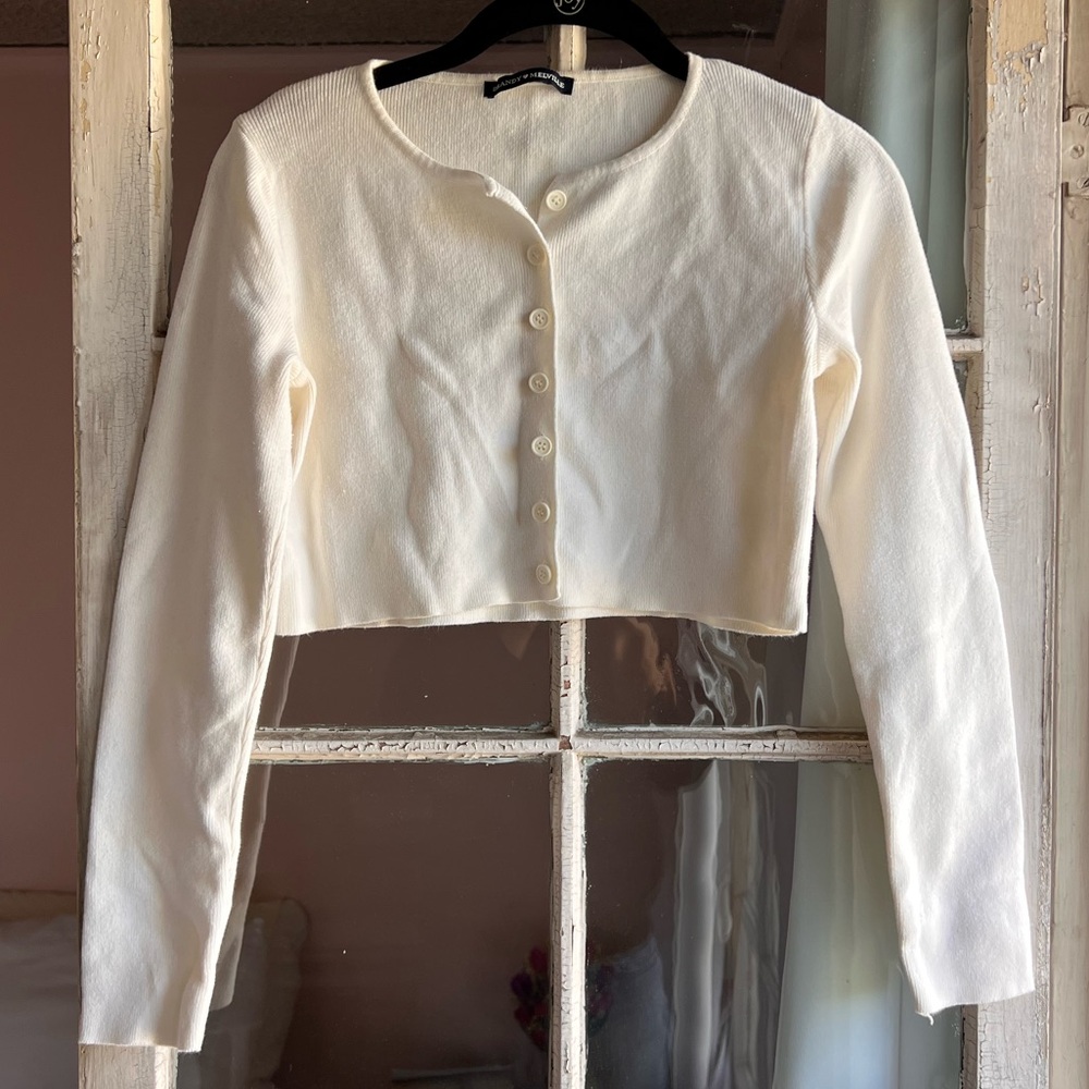 Brandy Melville Cream Knit Cropped Long Sleeve Cotton Cardigan